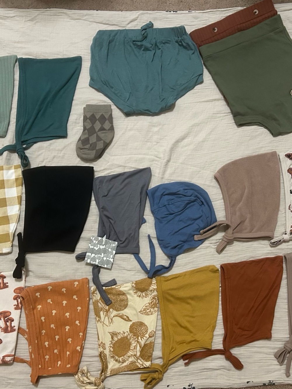 Kate Quinn Accessories Bundle